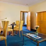 Wyndham Duisburger Hof Hotel 4*