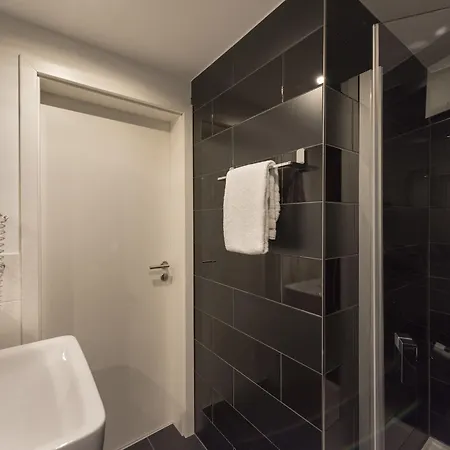 Hotel Wyndham Duisburger Hof Duisburg