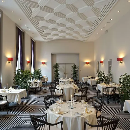 Wyndham Duisburger Hof Hotel 4*