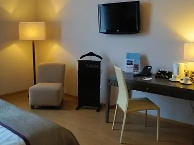 温德姆杜伊斯堡霍夫酒店 酒店