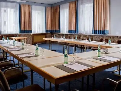 温德姆杜伊斯堡霍夫酒店 4*