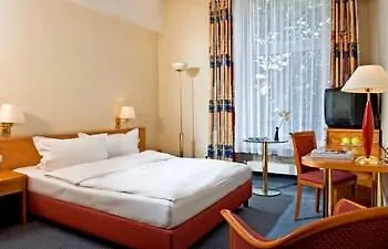 Wyndham Duisburger Hof Szálloda