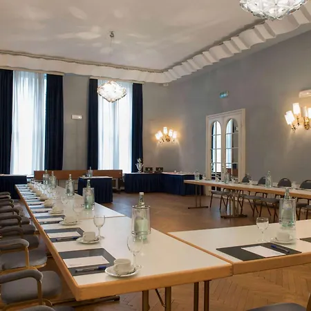 Szálloda Wyndham Duisburger Hof Duisburg