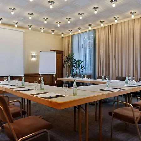 温德姆杜伊斯堡霍夫酒店 杜伊斯堡