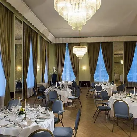 Wyndham Duisburger Hof Hotel