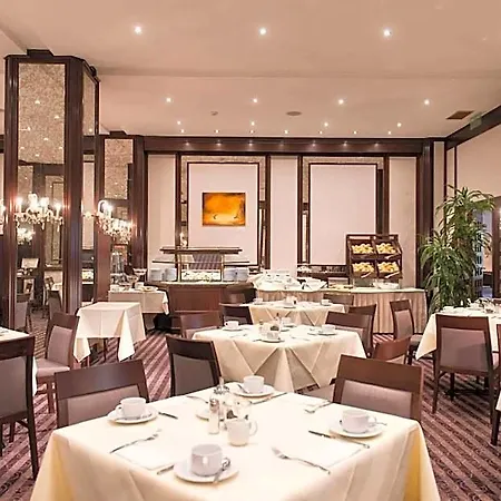 Wyndham Duisburger Hof Hotel